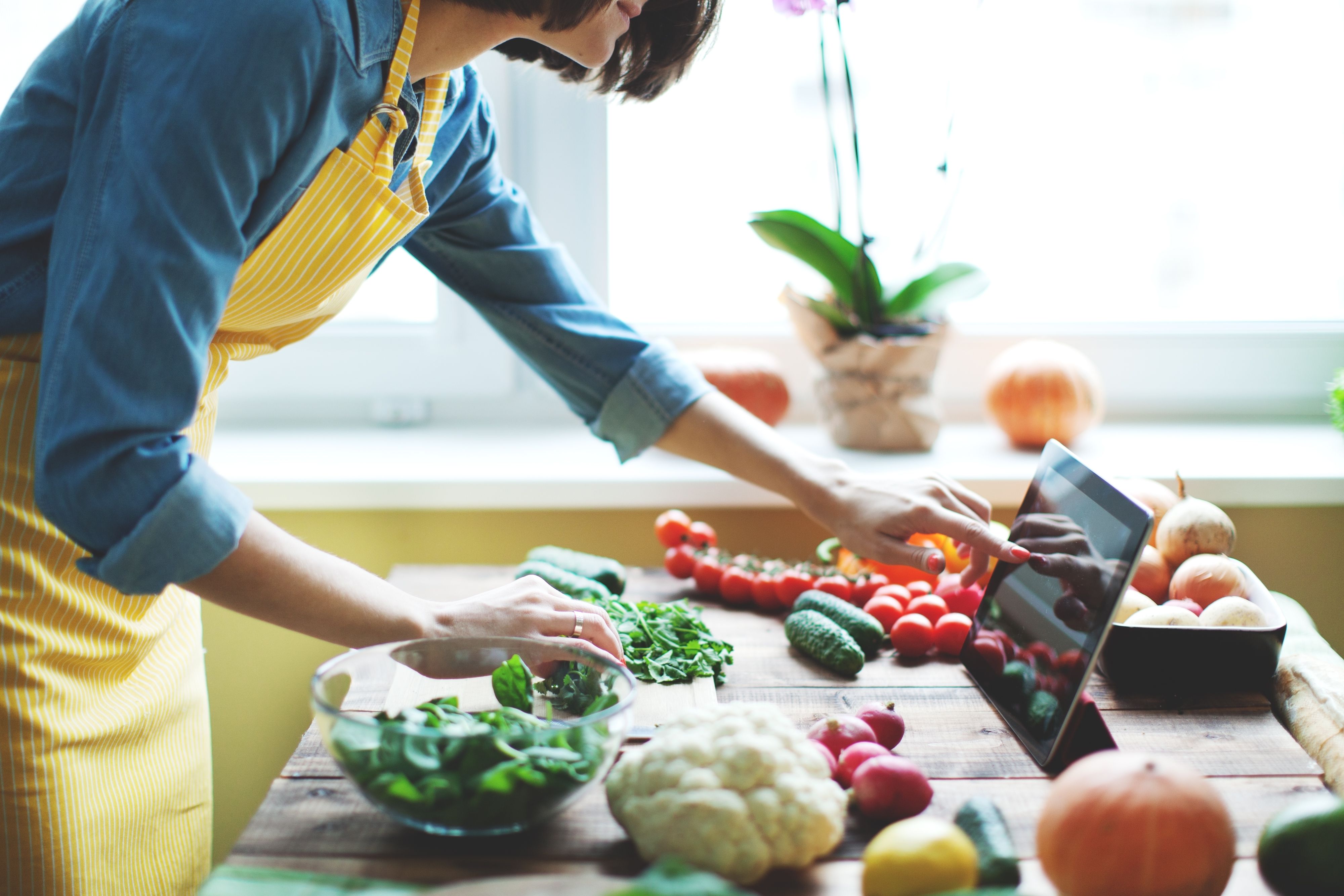 Varför CICO -dieten inte är ett hälsosamt sätt att gå ner i vikt, enligt dietister 