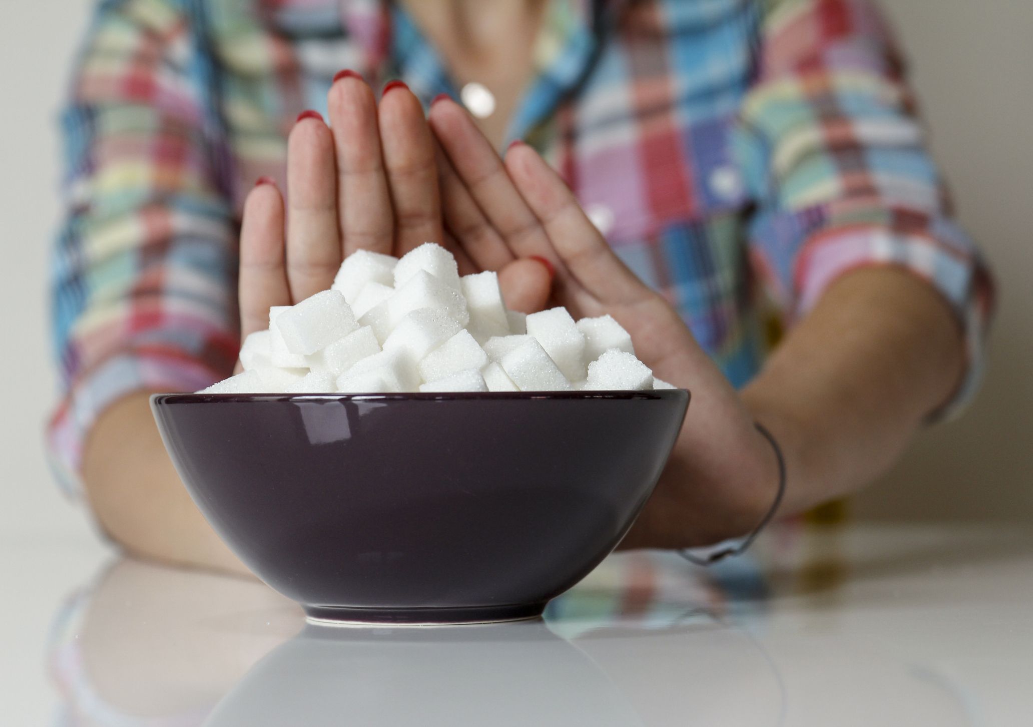 Comment commencer à réduire le sucre en seulement 7 jours, selon un diététiste 