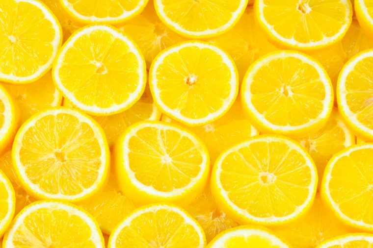 12 cosas que realmente deberías estar limpiando con limones 