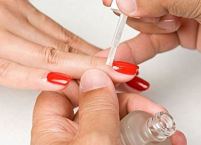 Comment traiter les outils de manucure de Nail Fungus? Champignon de l ongle après traitement de manucure. 