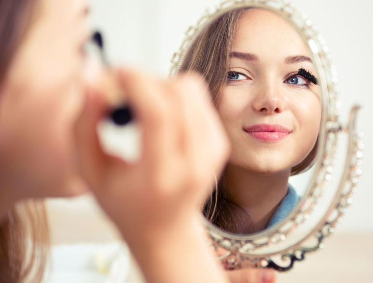 Comment apprendre à peindre magnifiquement à la maison. Comment faire les yeux ronds convexes 