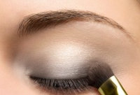 Maquillage d entreprise pour les yeux bruns étape par étape. Maquillage dans les tons verts pour les filles aux yeux bruns 