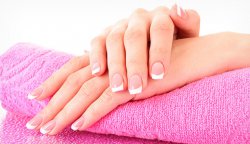 Comment bien renforcer les ongles. Prévention de la fragilité et de l exfoliation des ongles 