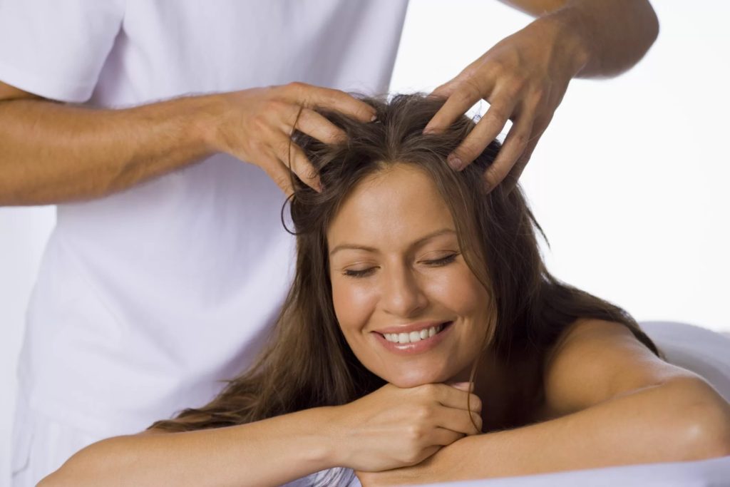 Hermosos peinados para cabello largo. Peinados para cabello largo con bollos 