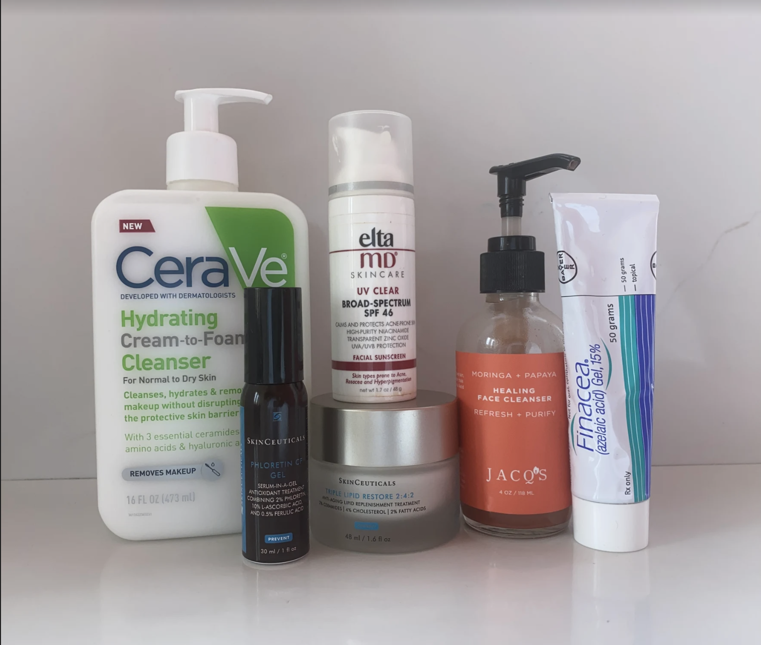 Derm Diaries:«Je suis dermatologue avec une peau grasse, sensible et sujette à l eczéma. Voici comment je le traite.   