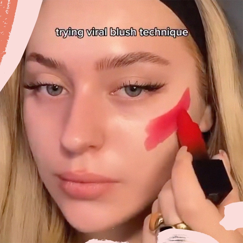 KVD Beauty har relanserat bra äpple hud-perfecting foundation balsam och tiktokers är besatta 