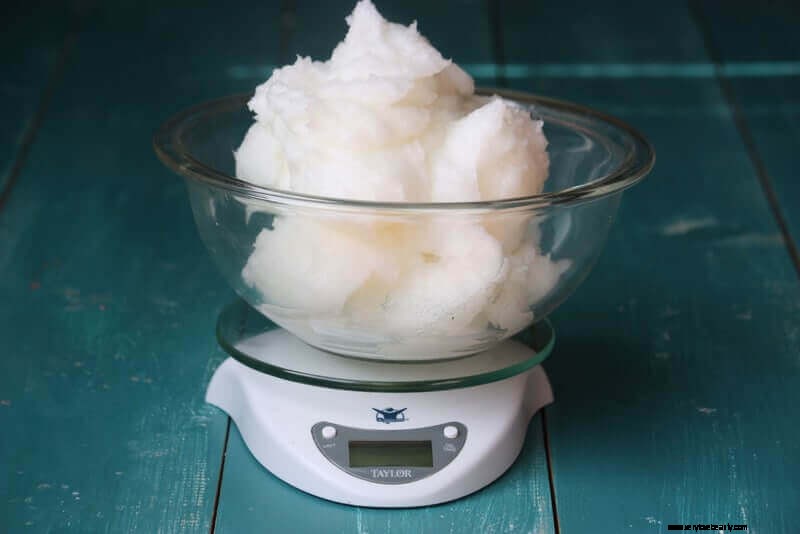 Comment faire du savon d huile de noix de coco pure (pour les soins corporels et la lessive) 