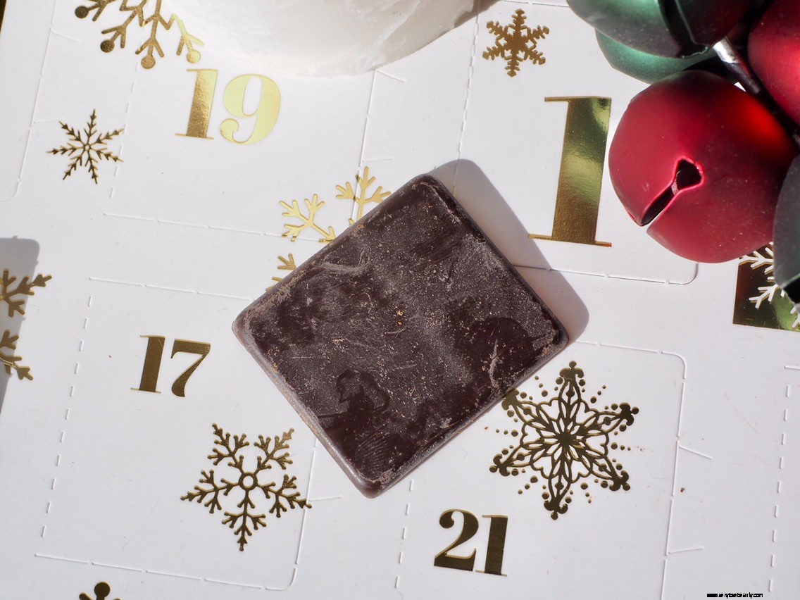 Esthechoc Limited Edition “Smart Chocolate” adventskalender  