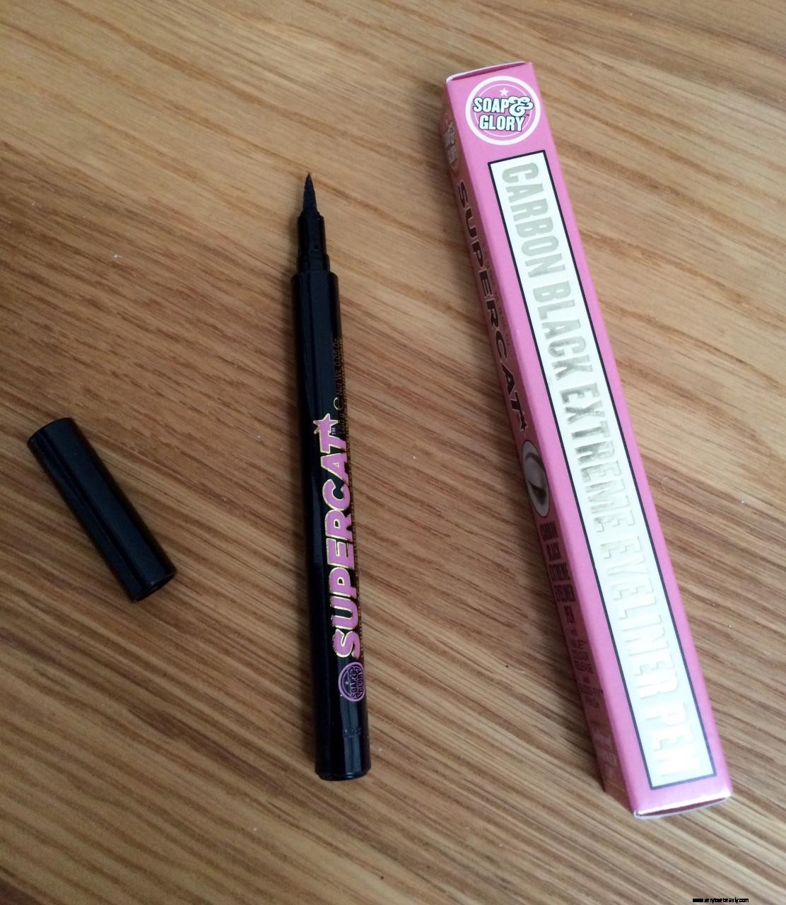 Bewertung | Seife und Glory Supercat | Bester Eyeliner -Stift 