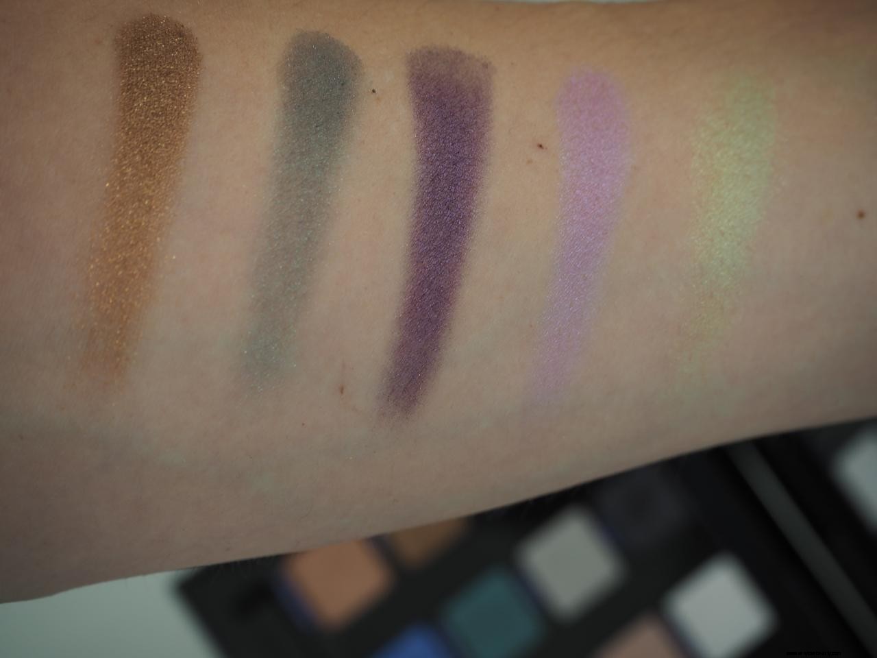 Granskning | Urban Decay | XX Vice Ltd Reloaded Eyeshadow Palette  