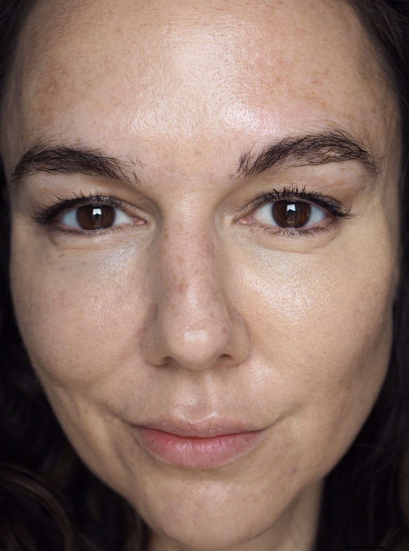 Ny Rimmel varaktig finish Breathable Foundation och concealer recension  